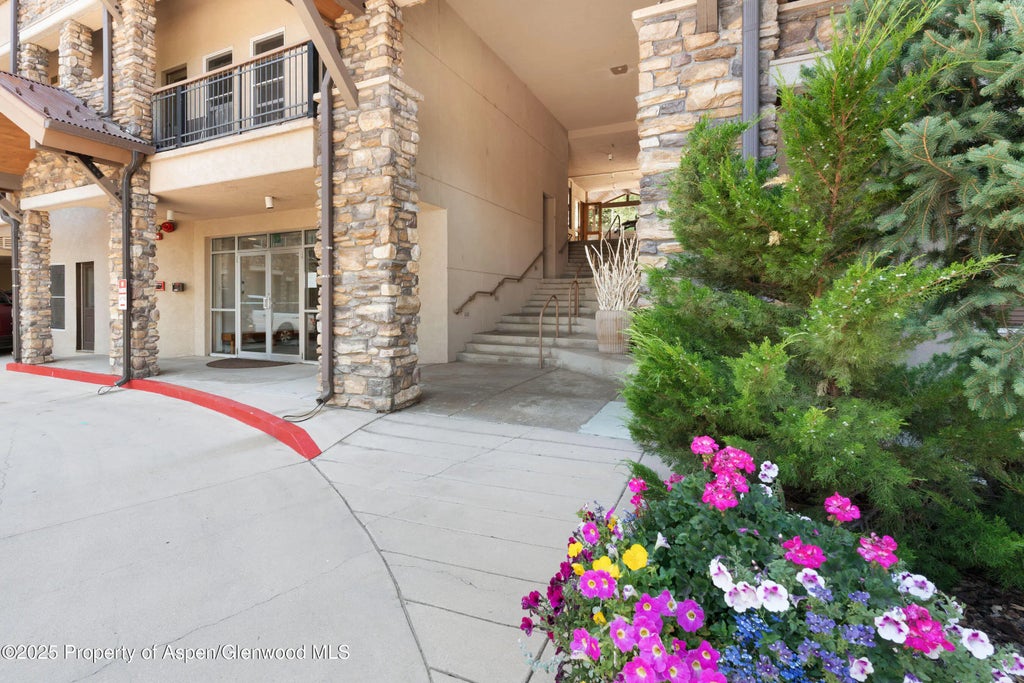 32 of 45 - 425 Wood Road 13, Snowmass Village, CO