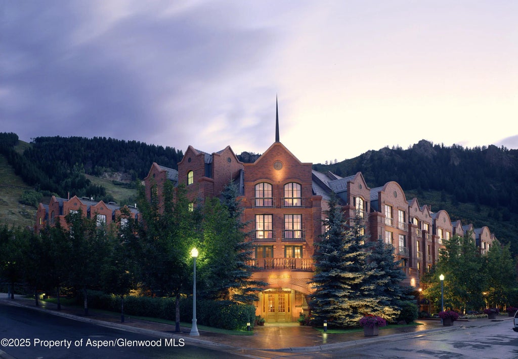 4 of 23 - 315 E Dean Street B65 3,4,34,49, Aspen, CO