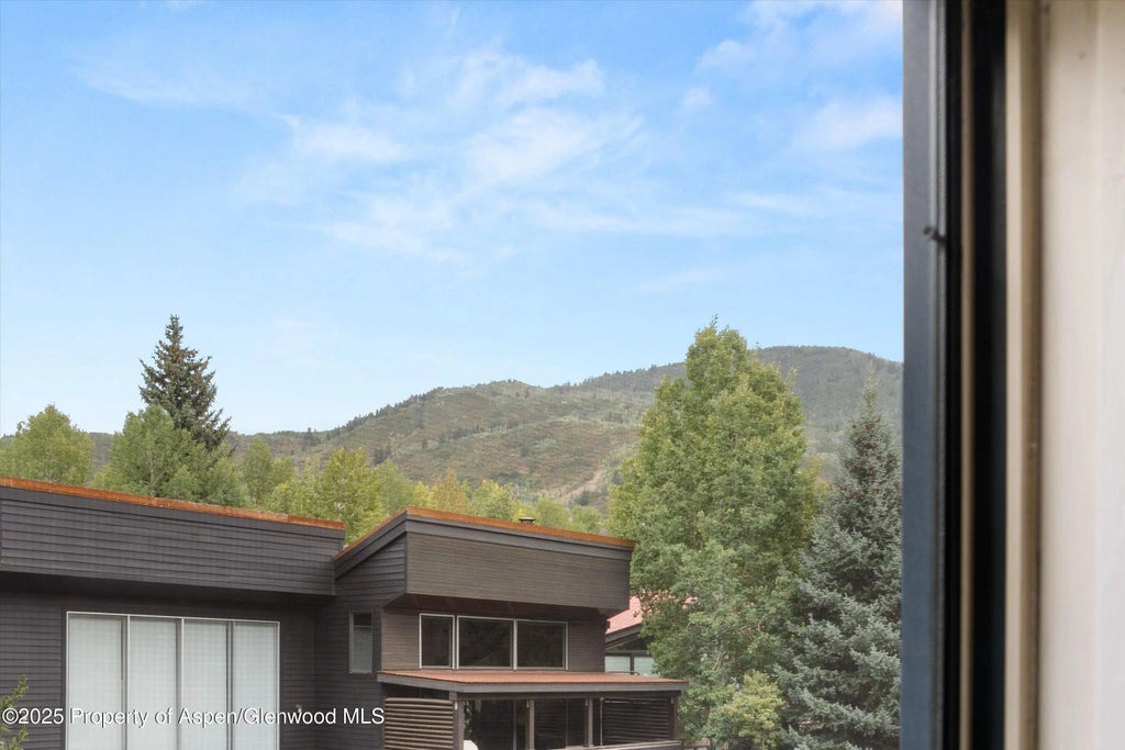 11 of 14 - 914 Waters Avenue 20, Aspen, CO