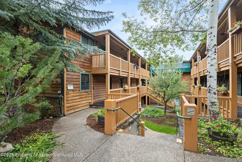 14 of 14 - 914 Waters Avenue 20, Aspen, CO