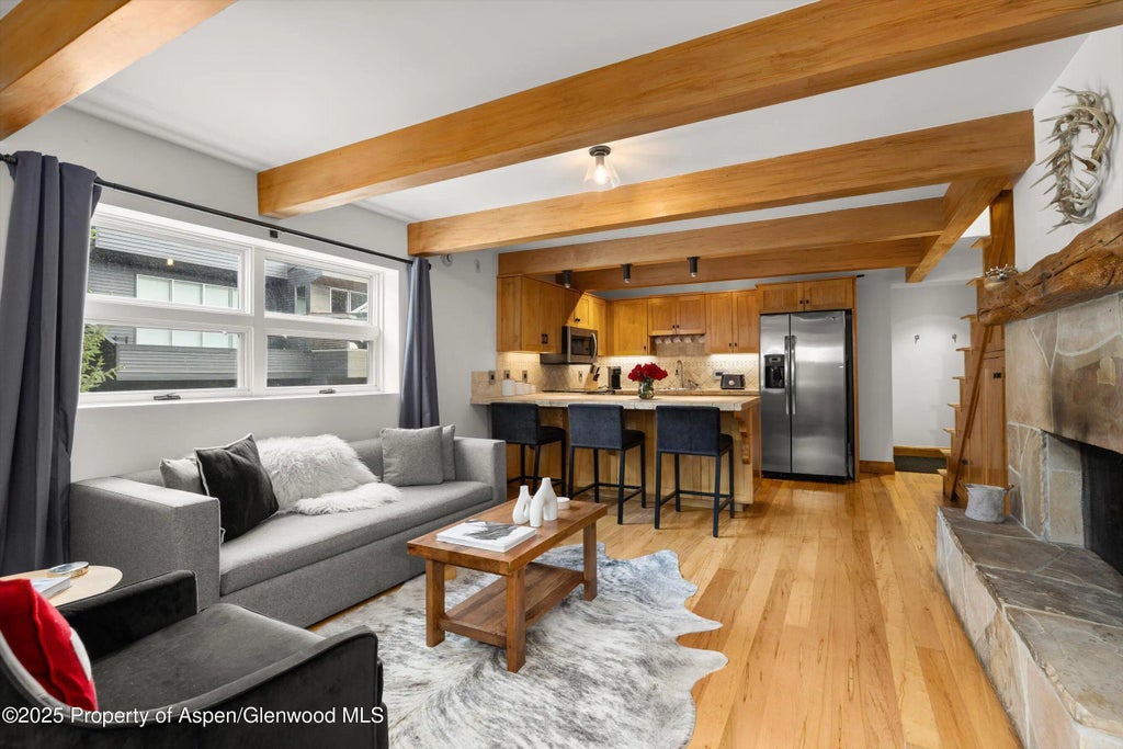 3 of 14 - 914 Waters Avenue 20, Aspen, CO