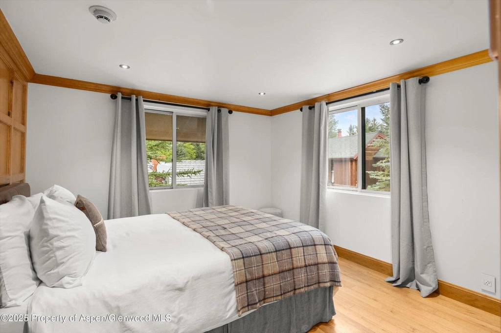 8 of 14 - 914 Waters Avenue 20, Aspen, CO