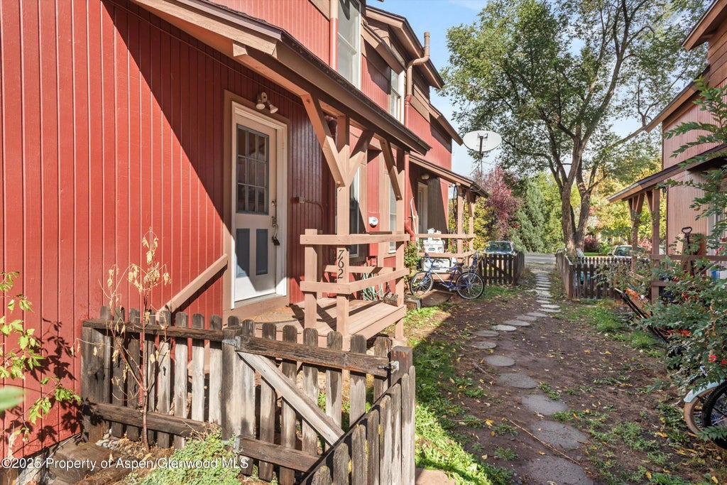 2 of 20 - 762 Lincoln Avenue, Carbondale, CO
