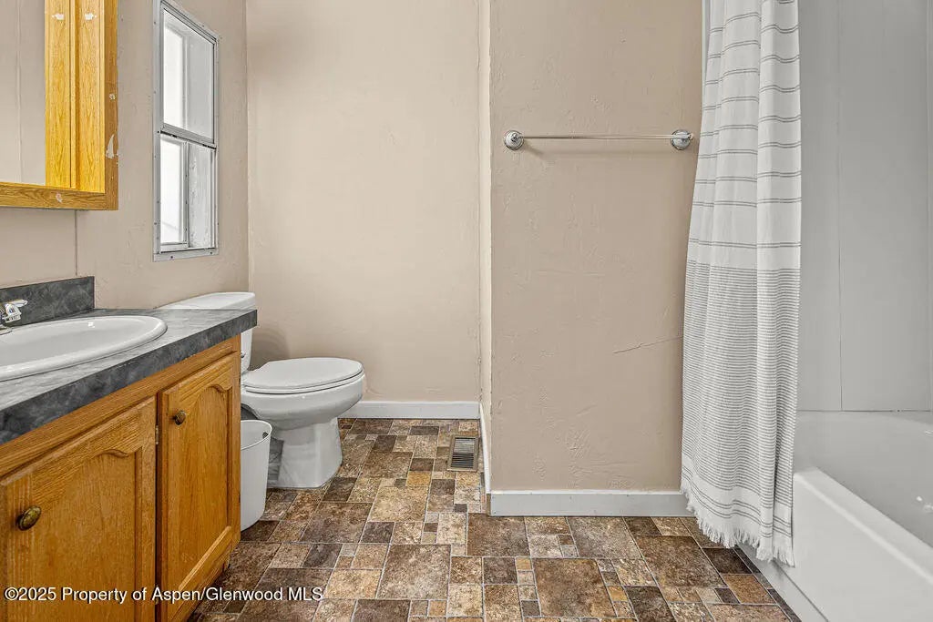 26 of 35 - 405 Hawthorn Street, Craig, CO