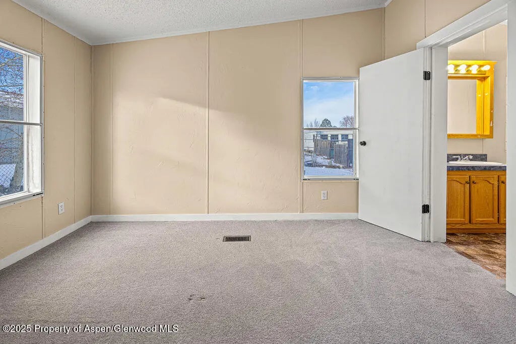 29 of 35 - 405 Hawthorn Street, Craig, CO