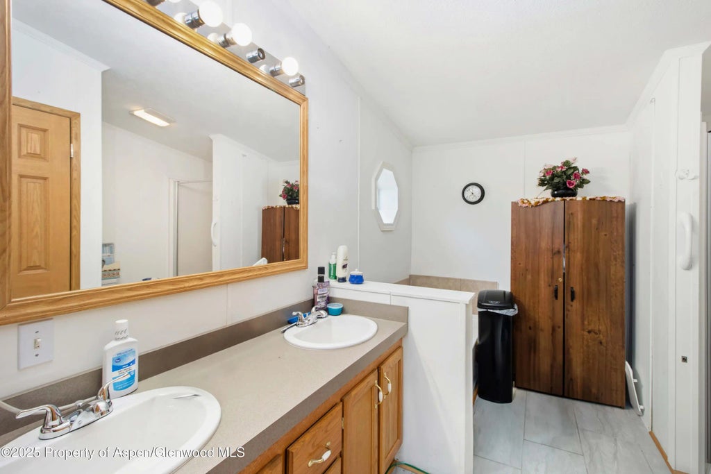 13 of 16 - 17 Mineral Springs Circle, Parachute, CO