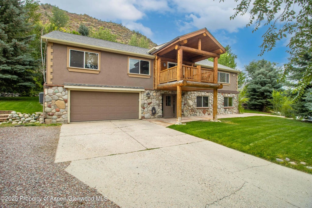 1 of 32 - 390 Jenny Place, New Castle, CO