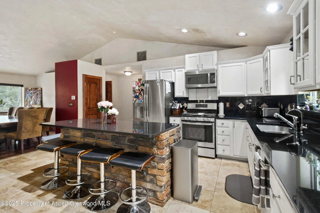 10 of 32 - 390 Jenny Place, New Castle, CO