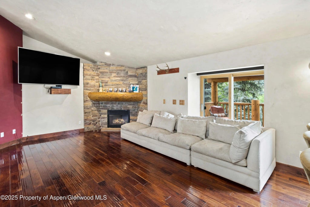 7 of 32 - 390 Jenny Place, New Castle, CO