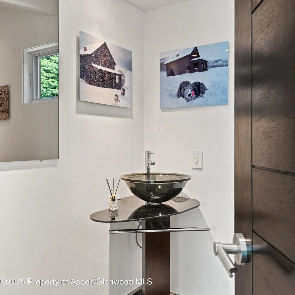 33 of 58 - 257 Mountain Laurel Drive, Aspen, CO