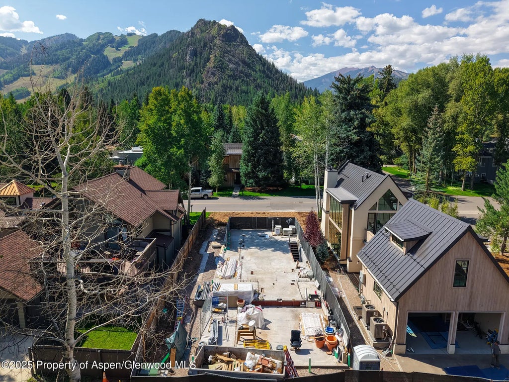 11 of 25 - 622 W Smuggler Street, Aspen, CO