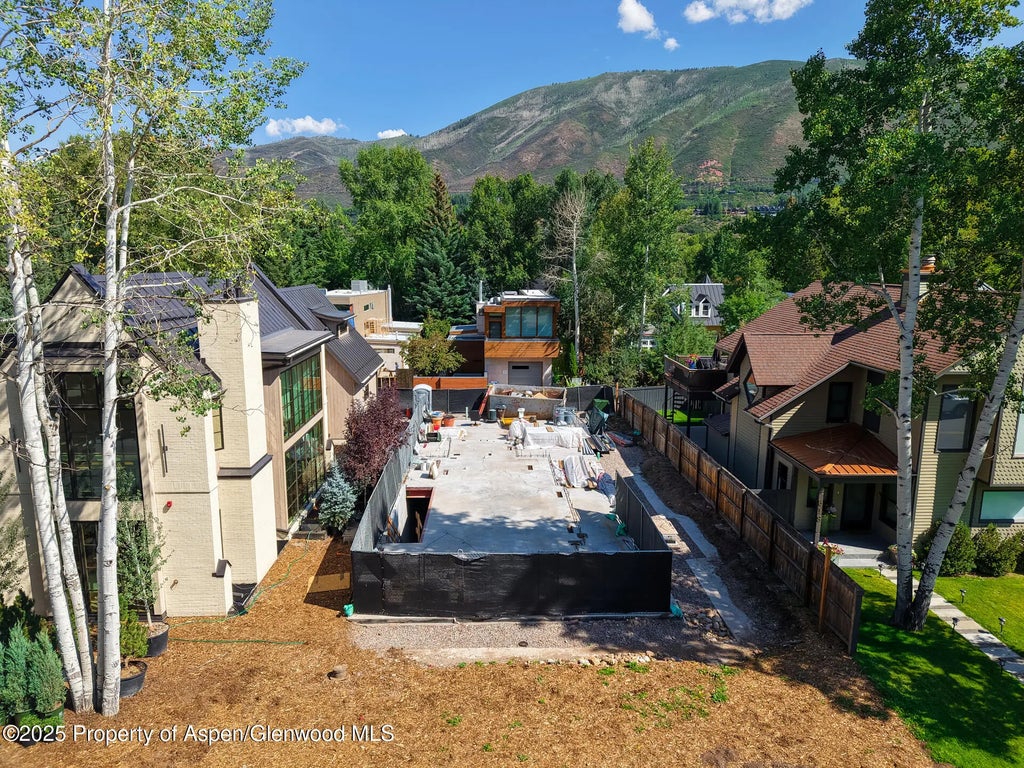 5 of 25 - 622 W Smuggler Street, Aspen, CO