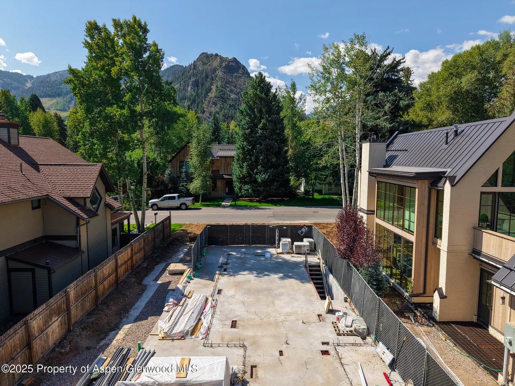 7 of 11 - 622 W Smuggler Street, Aspen, CO