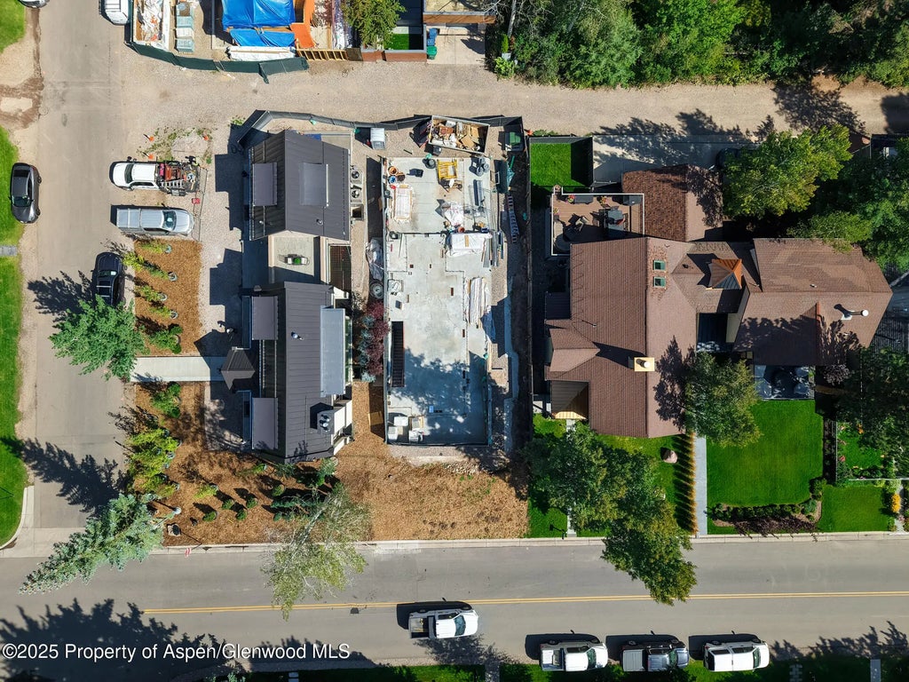 8 of 25 - 622 W Smuggler Street, Aspen, CO