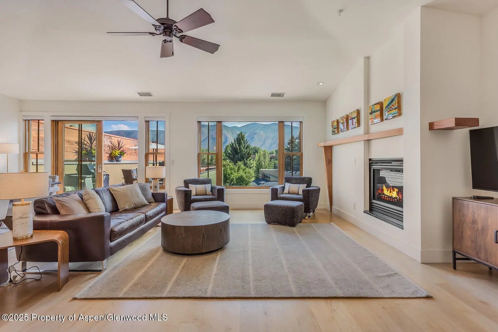 3 of 31 - 104 Midland Avenue 302, Basalt, CO