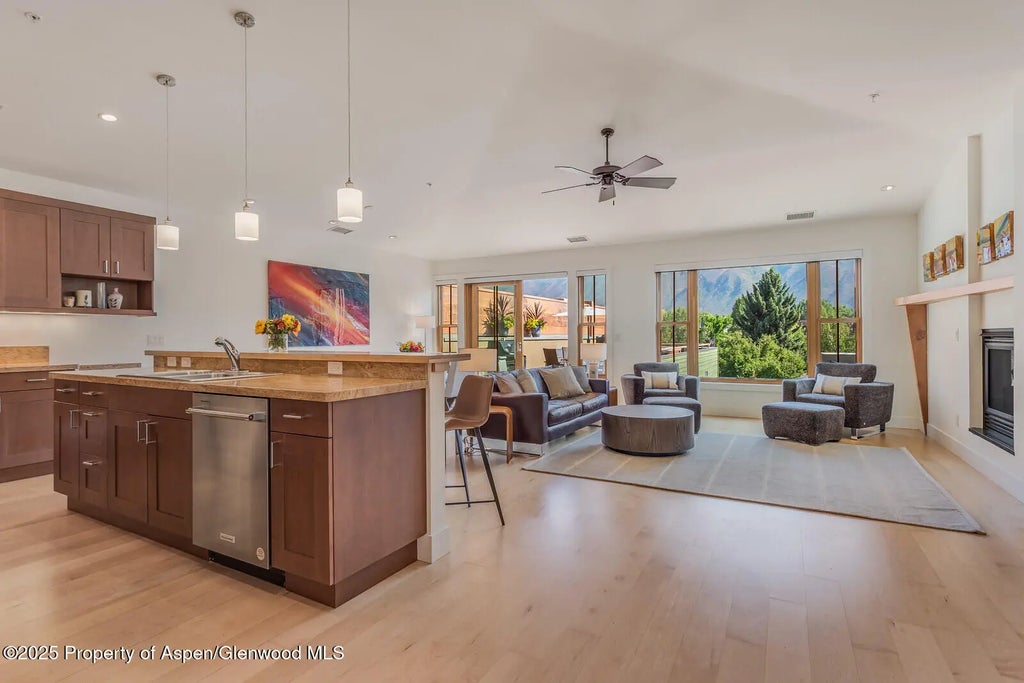 6 of 31 - 104 Midland Avenue 302, Basalt, CO
