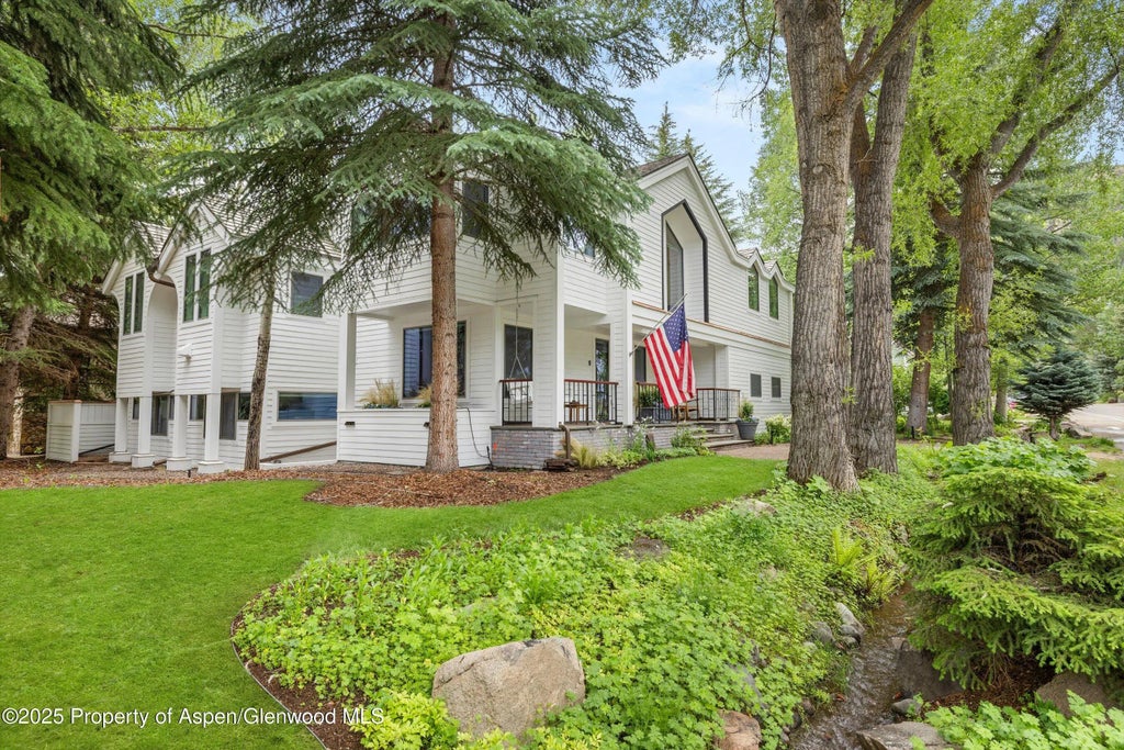 26 of 34 - 437 W Smuggler Street, Aspen, CO