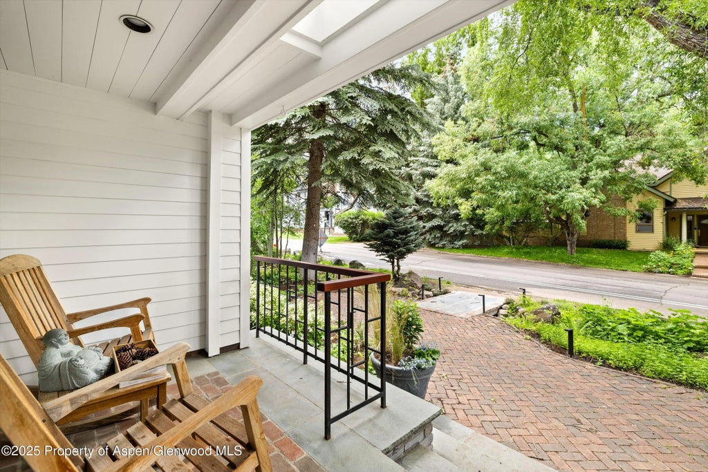 31 of 34 - 437 W Smuggler Street, Aspen, CO