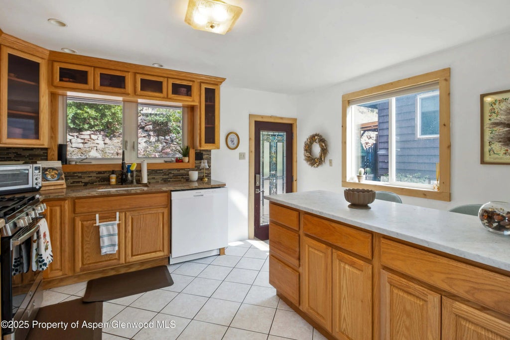 3 of 25 - 732 Minter Avenue, Glenwood Springs, CO