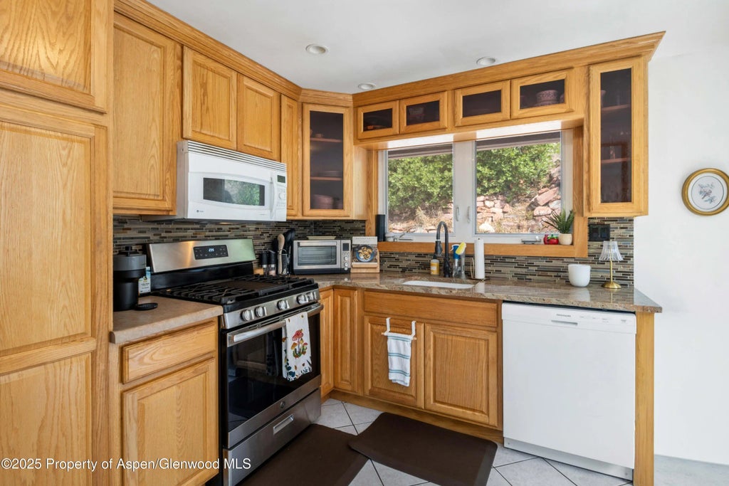 4 of 25 - 732 Minter Avenue, Glenwood Springs, CO