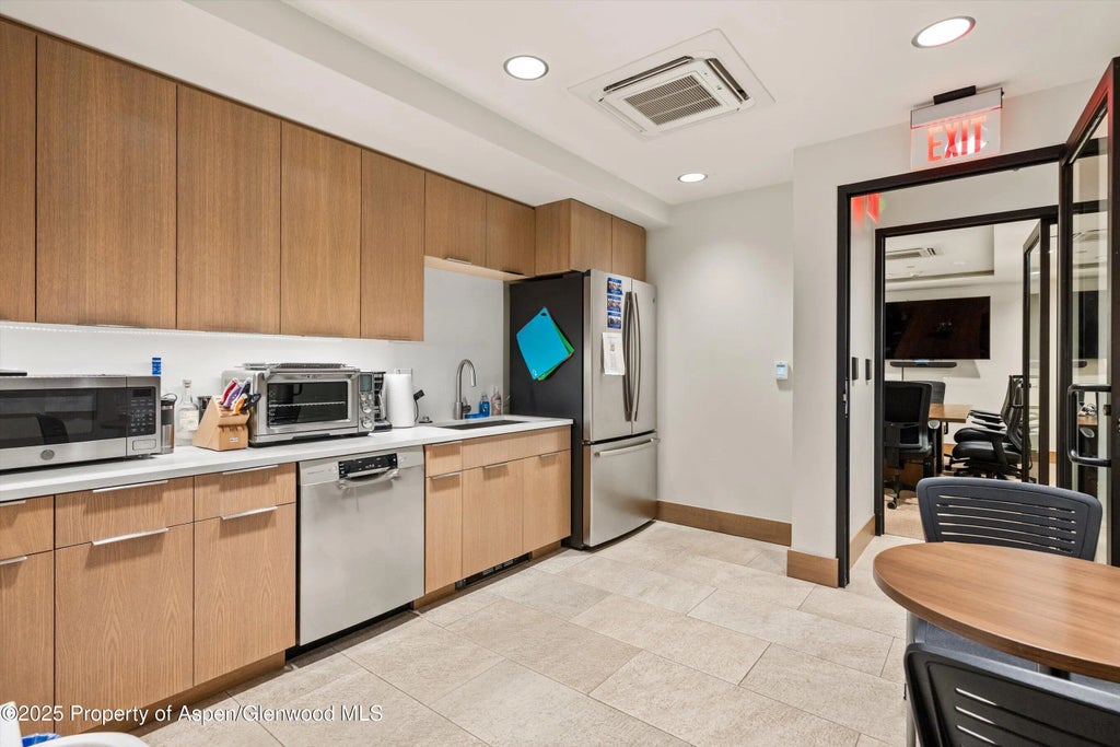 29 of 61 - 122 W Main Street, Aspen, CO