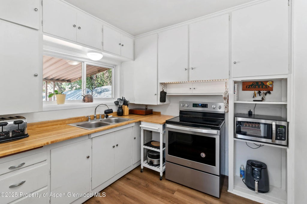 8 of 36 - 519 Maple Street, Glenwood Springs, CO