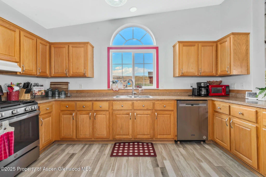 21 of 79 - 34483 N Highway 13, Craig, CO