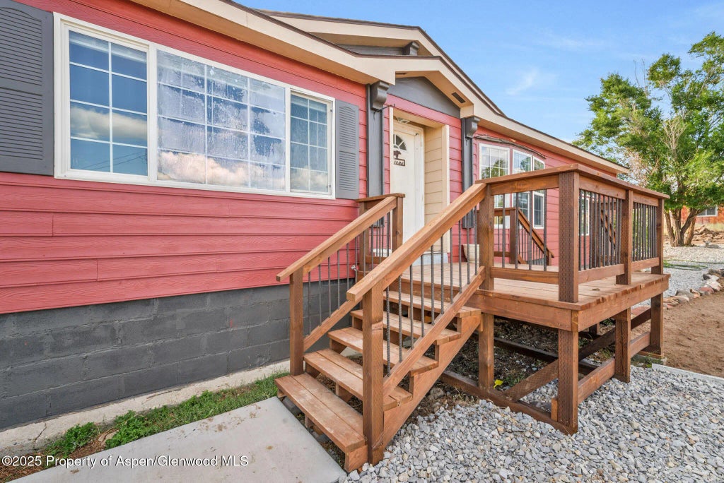 77 of 79 - 34483 N Highway 13, Craig, CO
