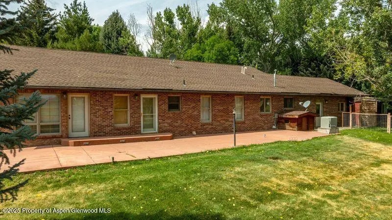27 of 31 - 3724 County Road 214, Silt, CO
