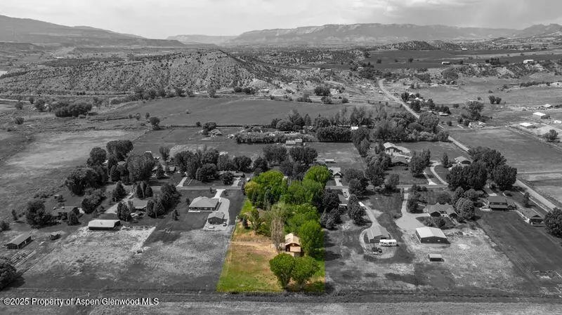 3 of 31 - 3724 County Road 214, Silt, CO