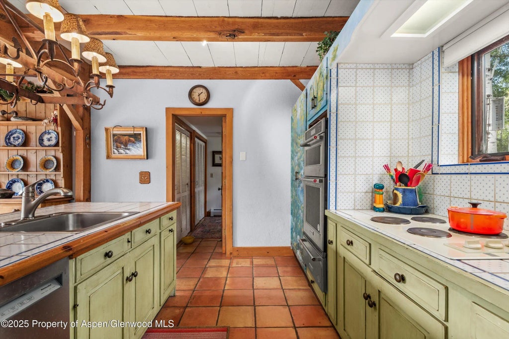 15 of 37 - 927 Red Mountain Road, Aspen, CO