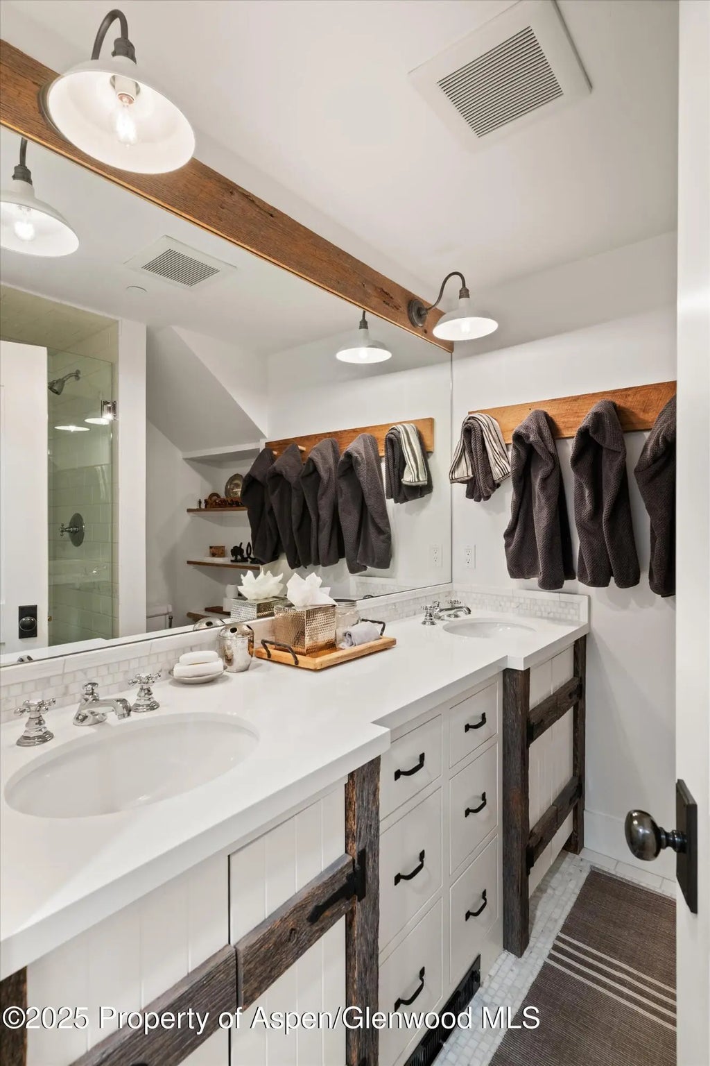 26 of 42 - 9555 Castle Creek Road, Aspen, CO