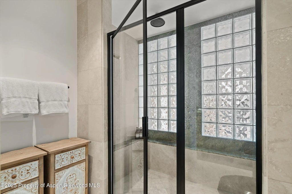 13 of 31 - 650 S Monarch Street Unit 11, Aspen, CO