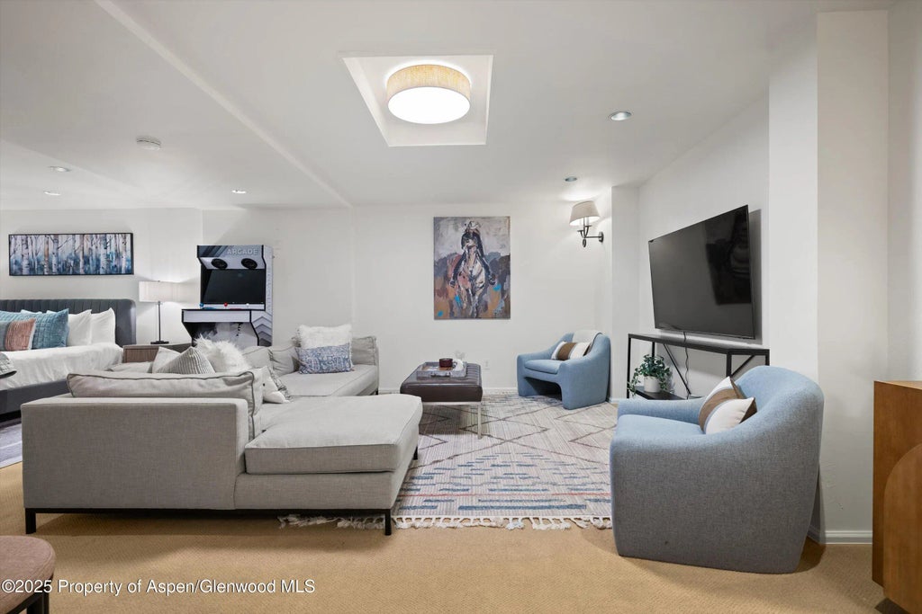 27 of 31 - 650 S Monarch Street Unit 11, Aspen, CO