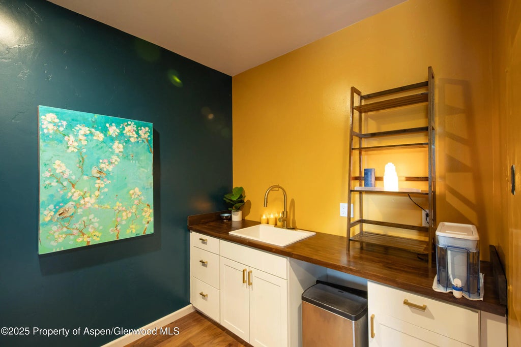 13 of 36 - 711 E Valley Road 202a, Basalt, CO