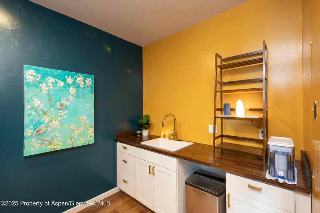 15 of 36 - 711 E Valley Road 202a, Basalt, CO