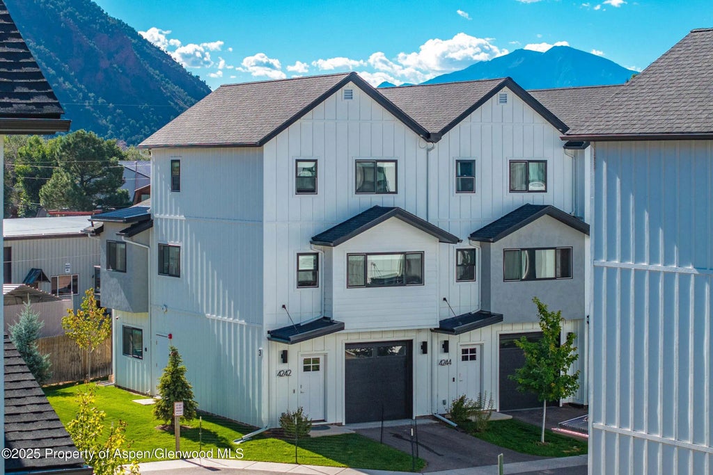 1 of 31 - 4242 Ripple Lane, Glenwood Springs, CO