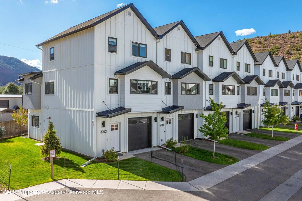 2 of 31 - 4242 Ripple Lane, Glenwood Springs, CO
