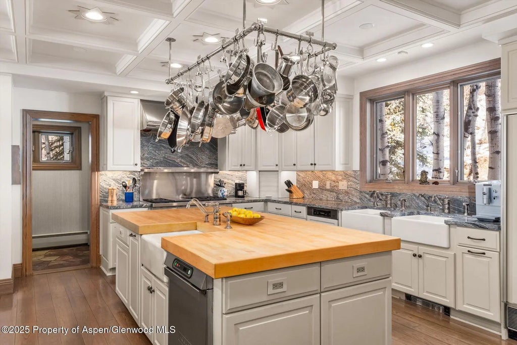 22 of 45 - 645 Willoughby Way, Aspen, CO