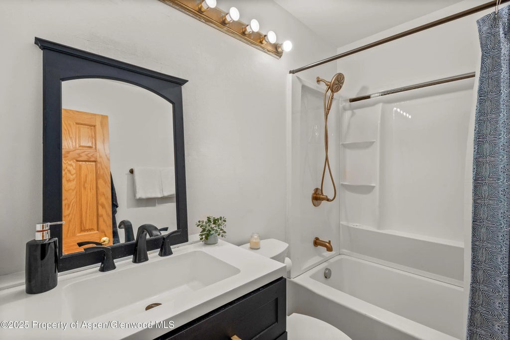 10 of 19 - 331 Holland Hills Road Unit 5, Basalt, CO