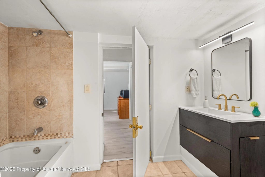 13 of 19 - 331 Holland Hills Road Unit 5, Basalt, CO