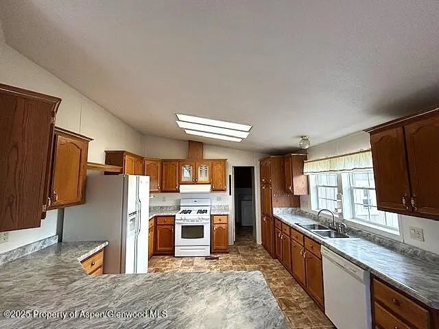22 of 38 - 34551 N Highway 13, Craig, CO