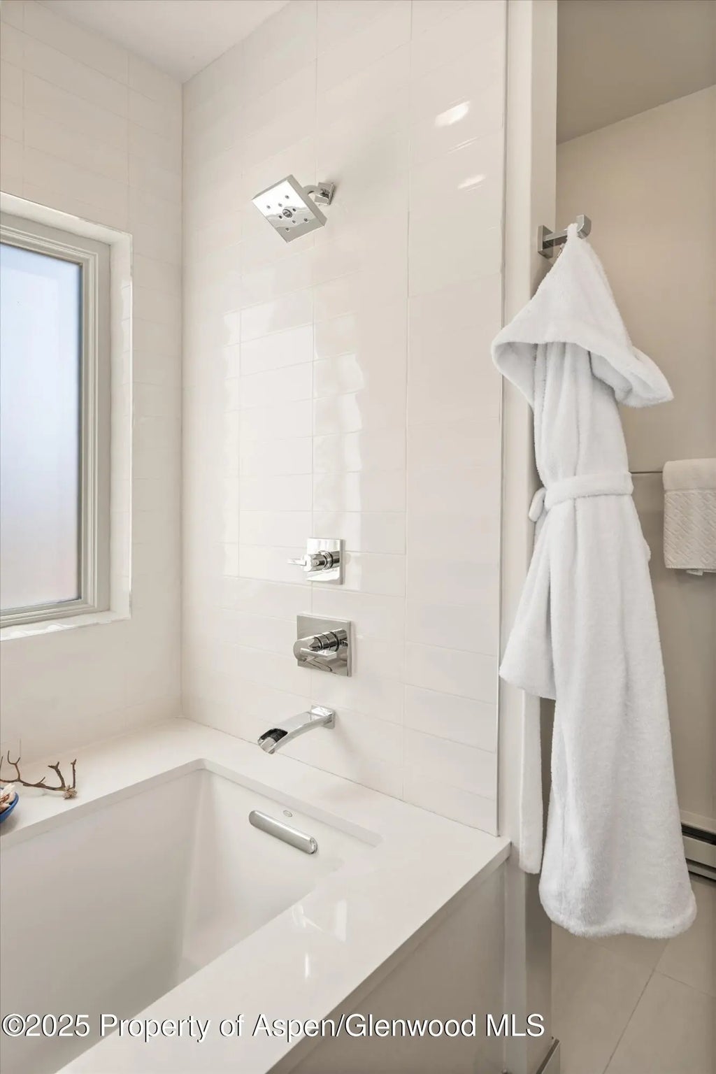 39 of 51 - 1560 Medicine Bow Road, Aspen, CO