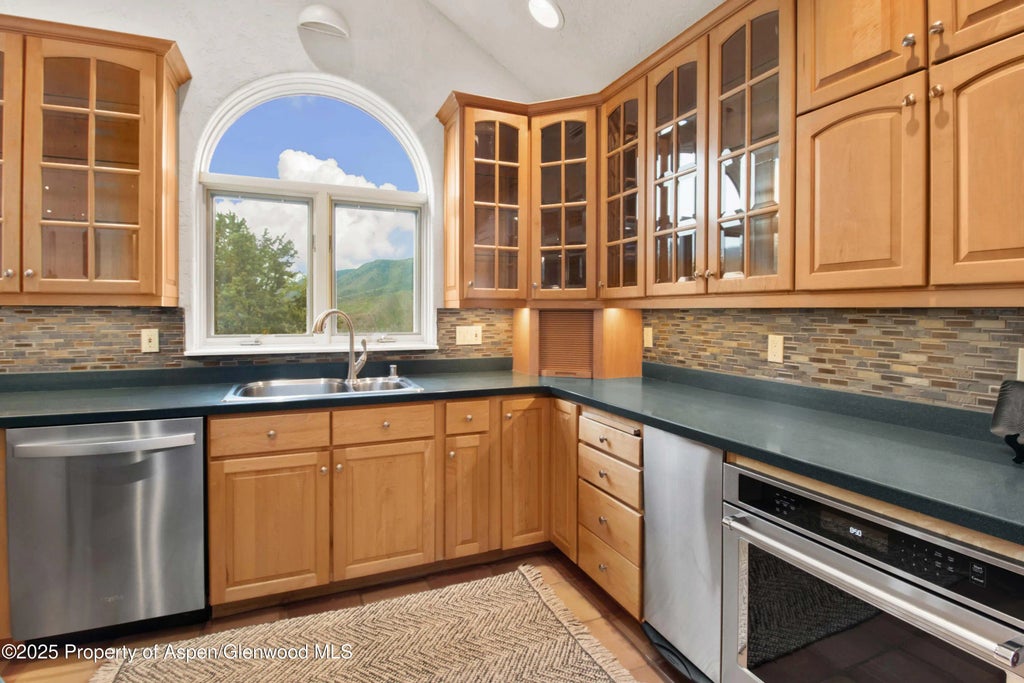 12 of 38 - 703 Silver Oak Drive, Glenwood Springs, CO