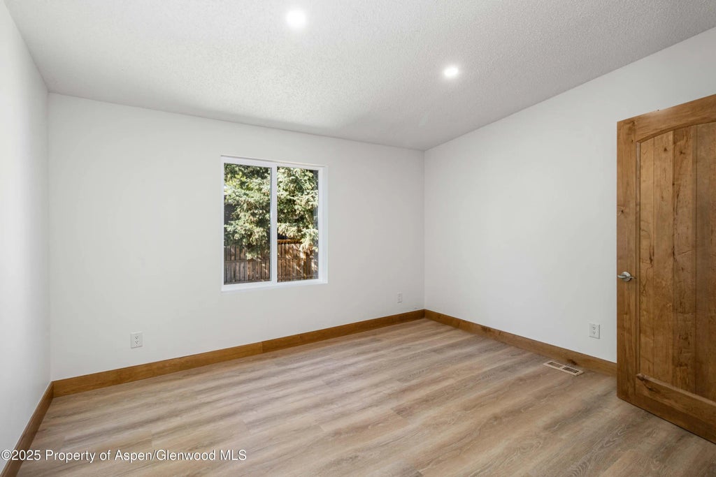 12 of 24 - 161 James Circle, ElJebel, CO