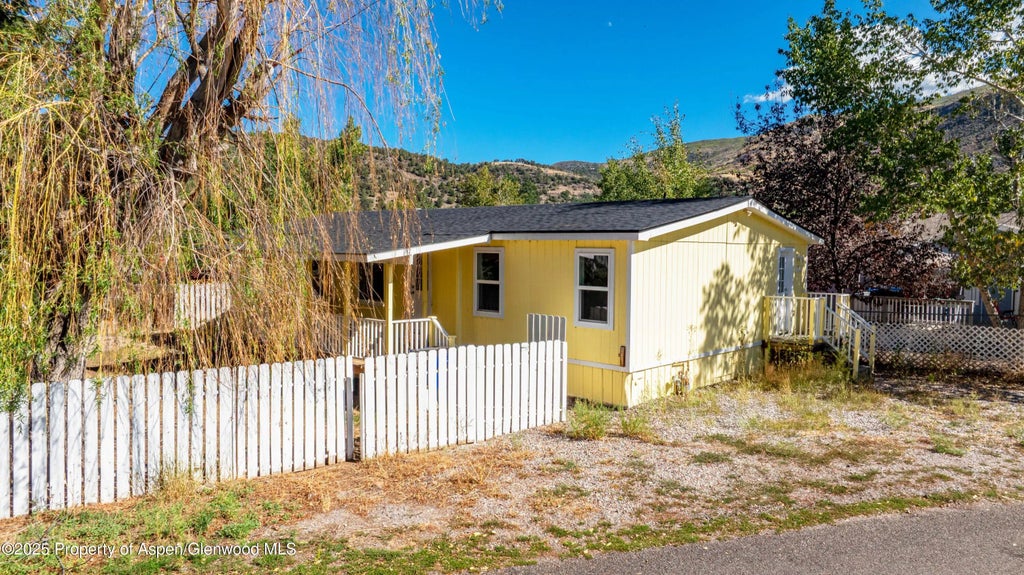 15 of 24 - 161 James Circle, ElJebel, CO