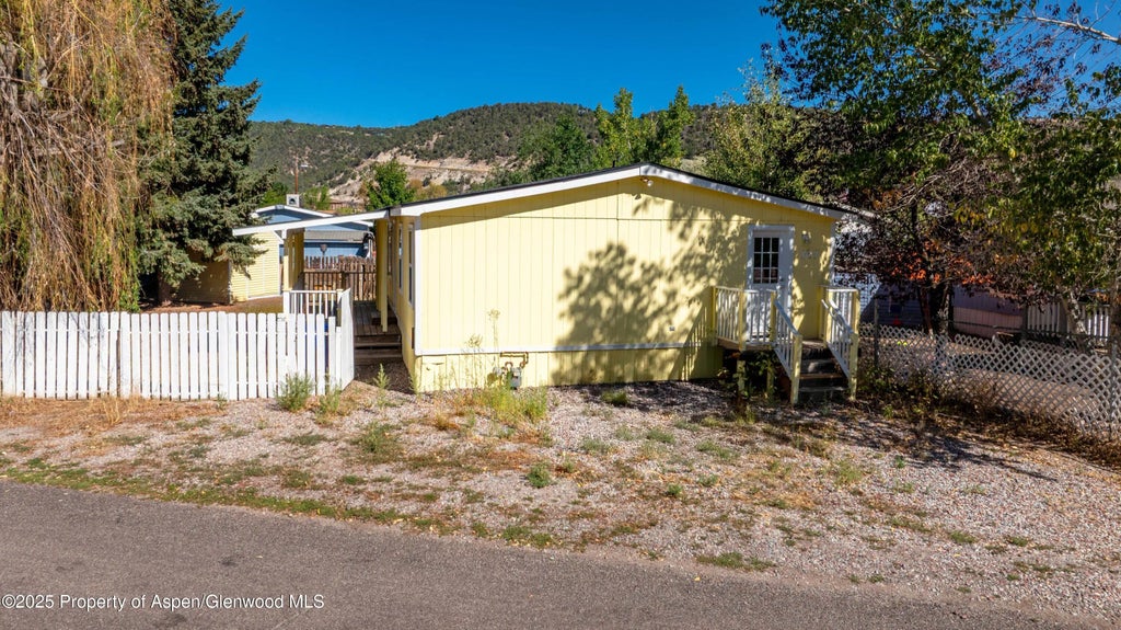 16 of 24 - 161 James Circle, ElJebel, CO