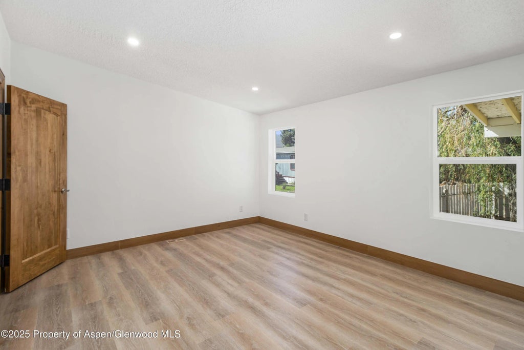 8 of 24 - 161 James Circle, ElJebel, CO