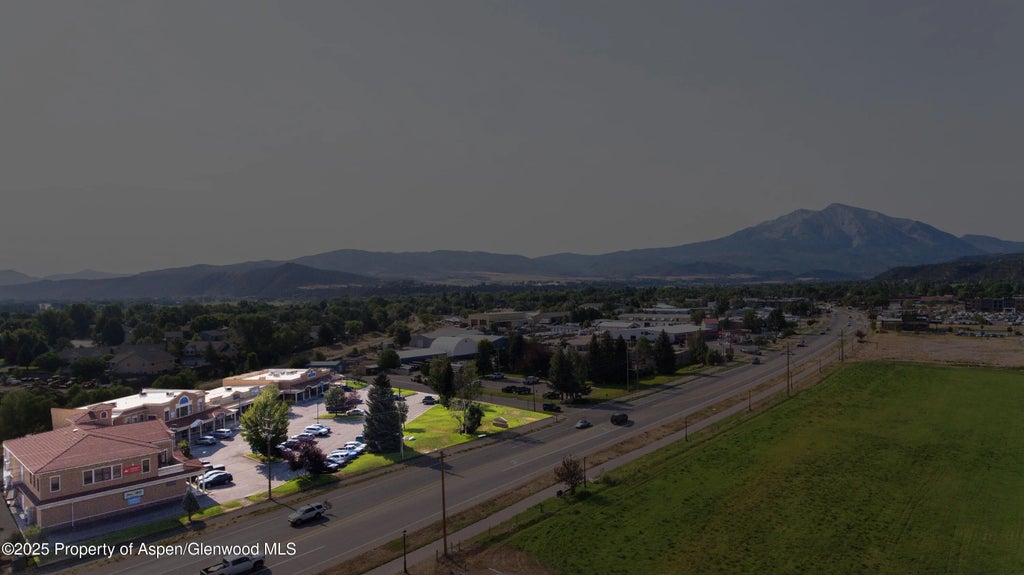 2 of 10 - 560 - 600 133 Multiple, Carbondale, CO
