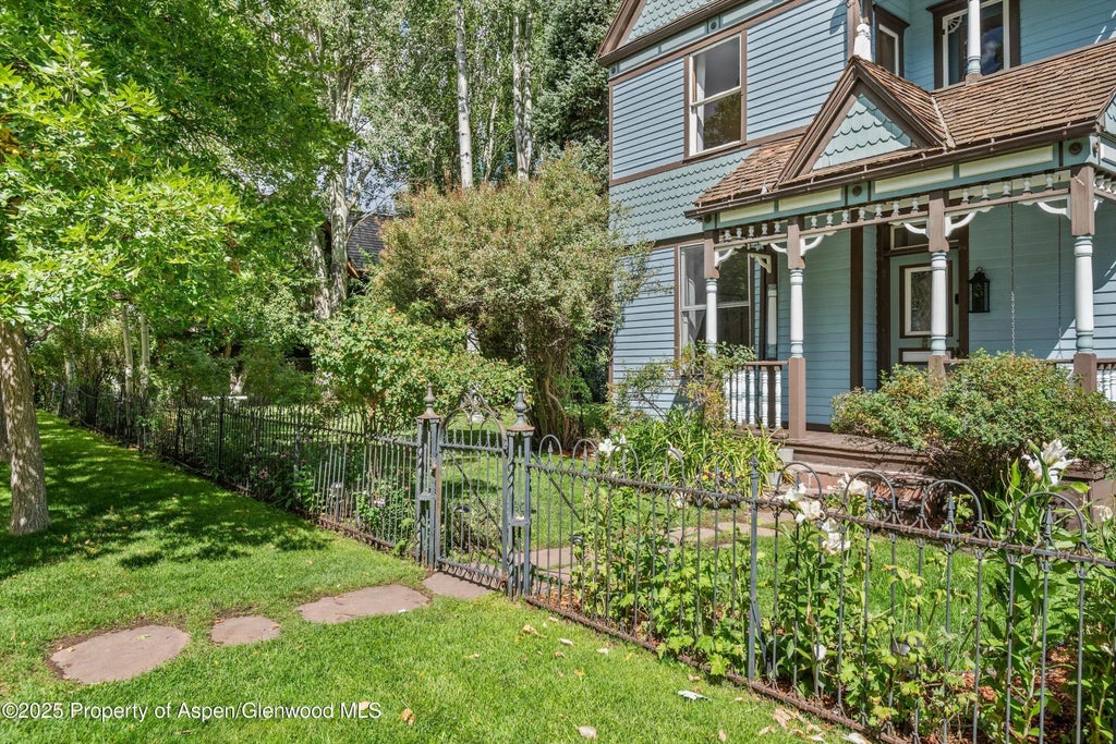 13 of 59 - 500 W Francis Street, Aspen, CO